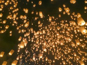 hundreds of lanterns lit up at Yi Peng festival in Chiang Mai